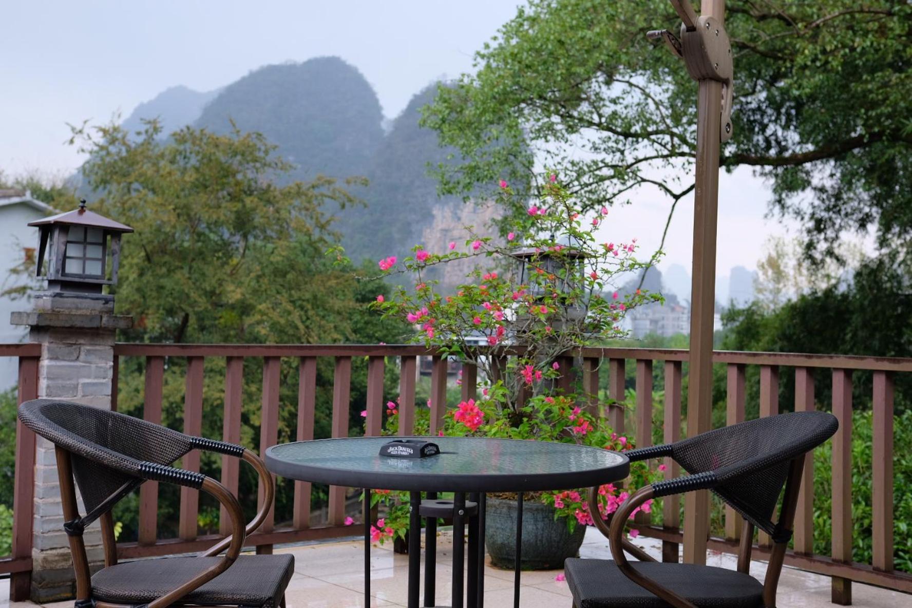 Moondance Boutique Resort Yangshuo Exteriör bild