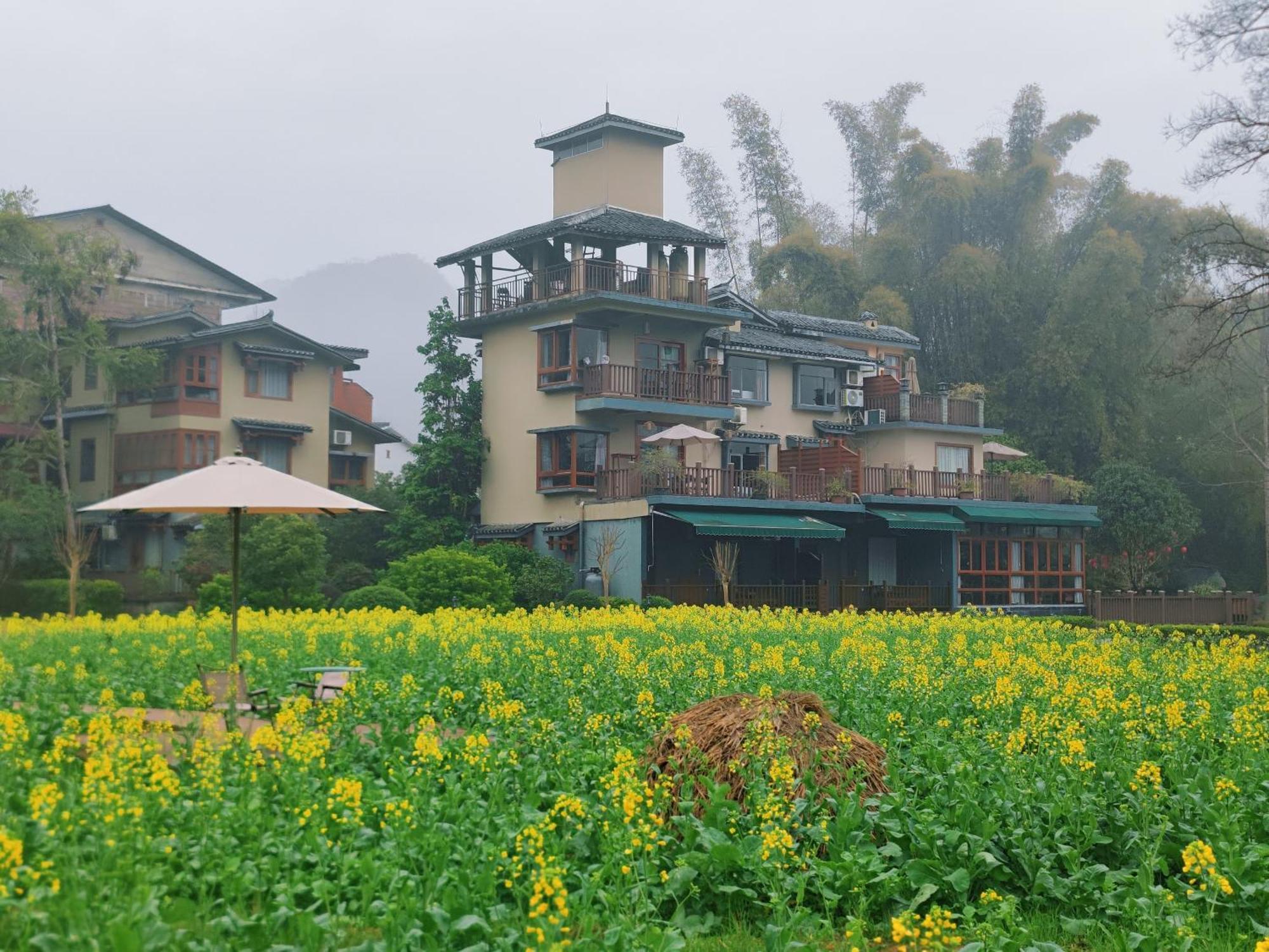 Moondance Boutique Resort Yangshuo Exteriör bild
